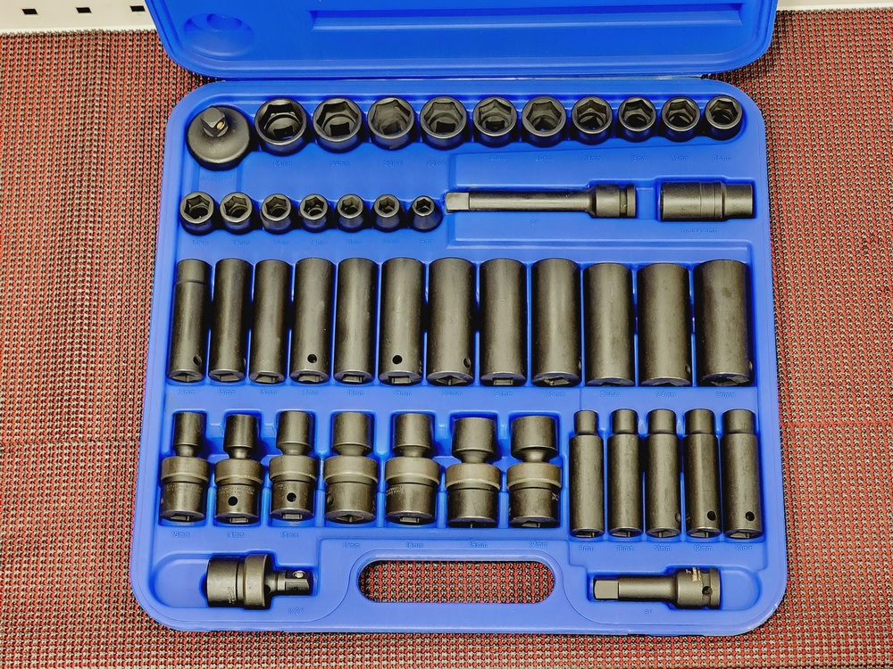1/2" dr. Metric impact socket 47 pc set