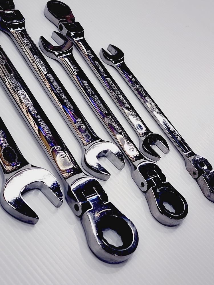 Gear wrench