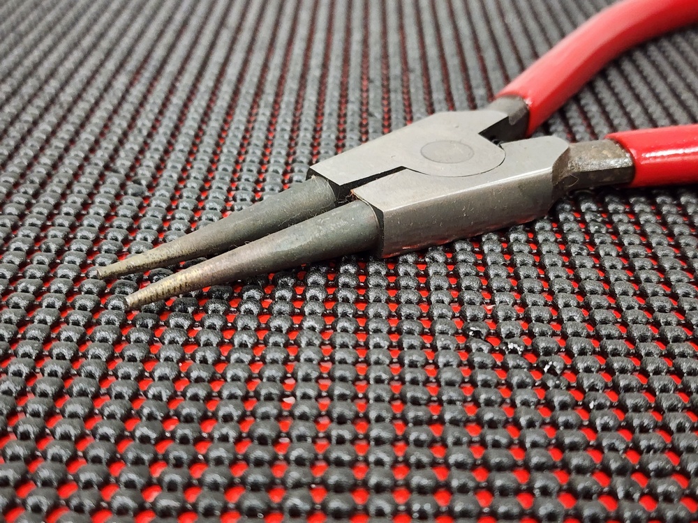 External straight snap ring pliers