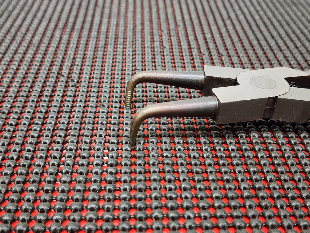 Internal bent pattern snap ring pliers