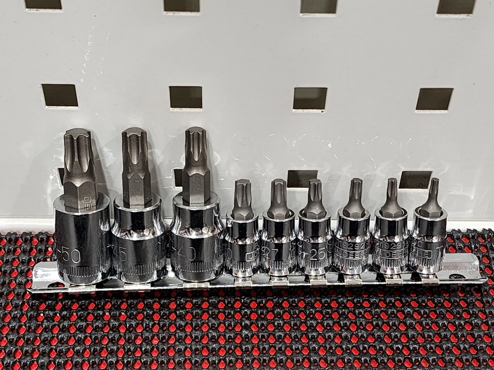 1/4 & 3/8" dr torks bit socket 9 pc set