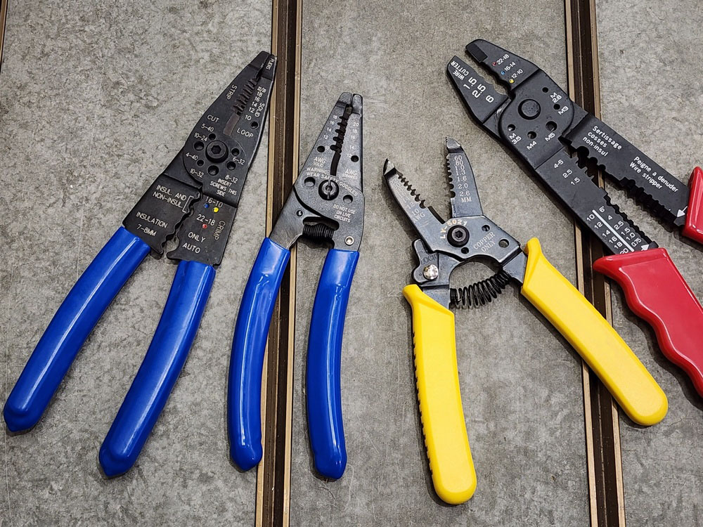 Crimping tool and stripper