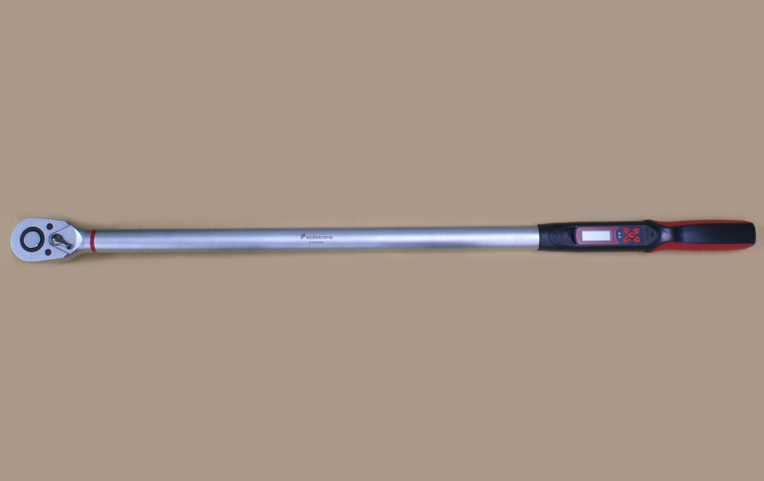 Heavy duty fixed head memory preset digital torque wrench